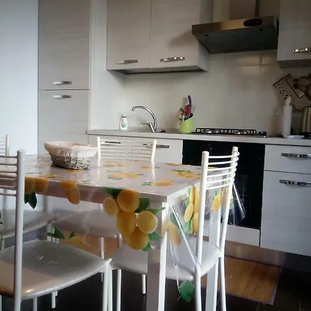 Tigullio Vacations Il Ciliegio * Leivi